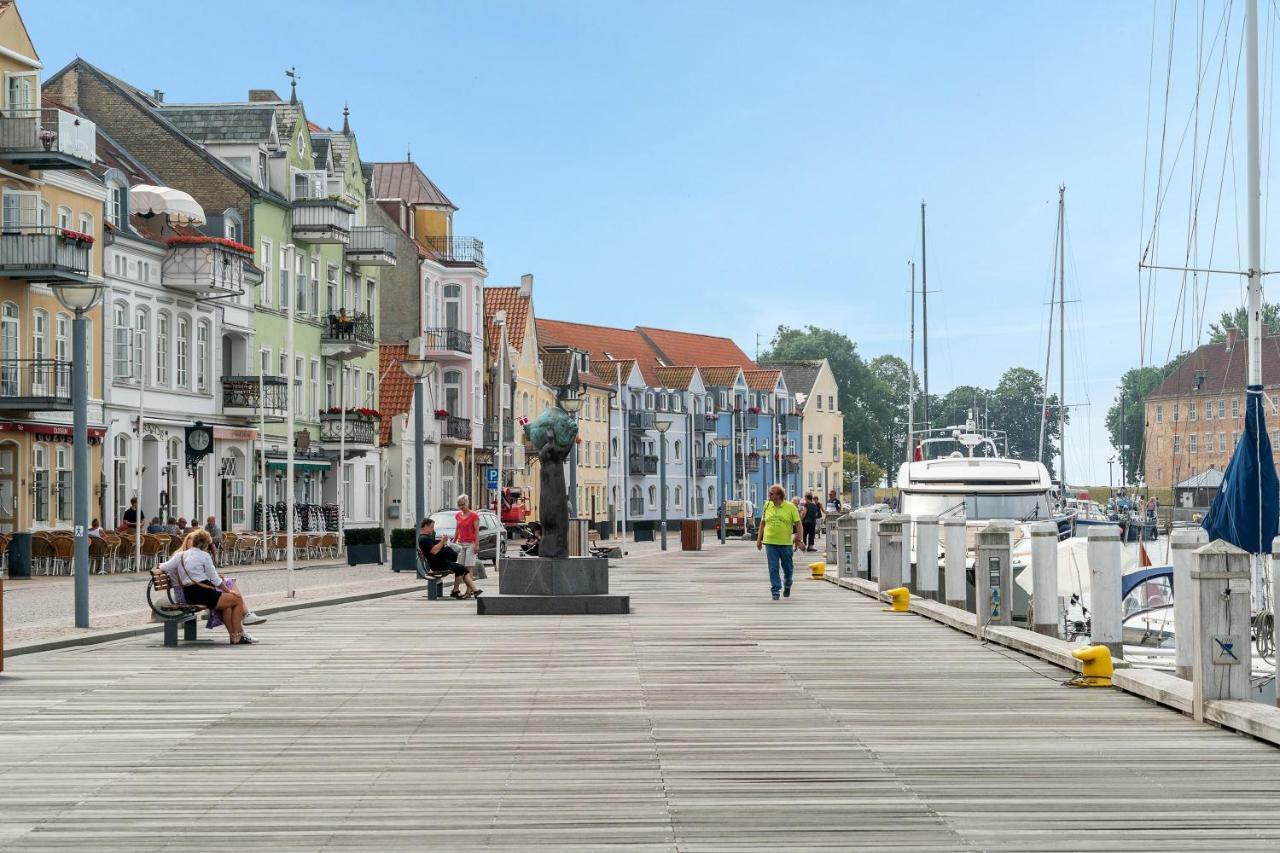Luxury City Center Harbour Apartment 2 Bedroom Сённерборг Экстерьер фото